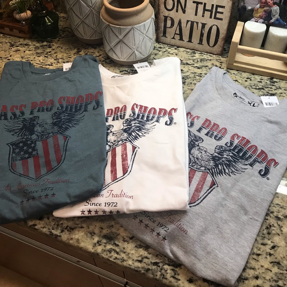 BASS PRO SET OF THREE LARGE TEES NEW